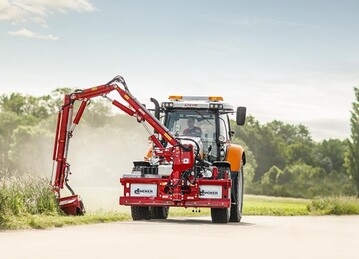 STEYR steht seit mehr als 70 Jahren fr Top-Technologie aus sterreich und ist spezialisiert auf Traktoren mit hchster
Qualitt, ausgezeichnetem Komfort und hoher Wertbestndigkeit.