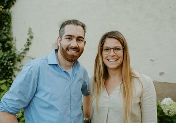 Entwickelt wurde die Applikation von Nadja Frank, Ausbilderin bei der Firma Zh Gartengestaltung GmbH & Co.KG, und dem Softwareentwickler Jonathan Hasenfu. 