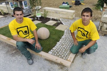 Timo Sammet (links) und Daniel Hechler werden Baden-Wrttemberg beim bundesweiten Berufswettbewerb der Landschaftsgrtner im September auf der Buga in Schwerin vertreten