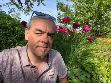  DEGA GALABAU ist das meistverkaufte Magazin fr den Garten-, Landschafts- und Sportplatzbau. 