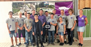 Das Team Bitzer & Bernhard Garten- und Landschaftsbau aus Mettenheim bei der Verleihung des Traumfirma-Award 2017.