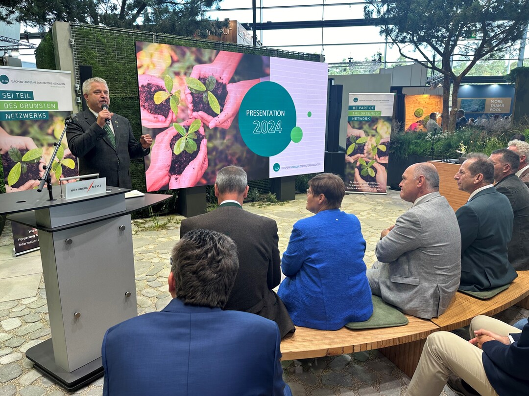 ELCA-Prsident Henrik Bos bei der Verleihung des ELCA-Trendpreises<br>