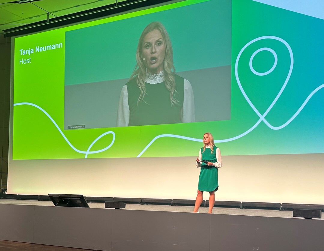 Moderatorin Tanja Neumann fhrte durch die Erffnungsfeier.<br>