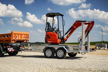 Baumaschinentransporter Typ UB