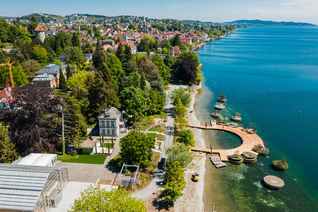Villengärten mit Schwimmenden Gärten