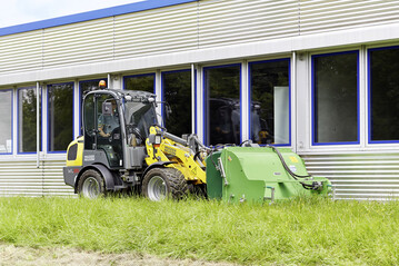 Der Radlader WL28 von Wacker Neuson im Einsatz