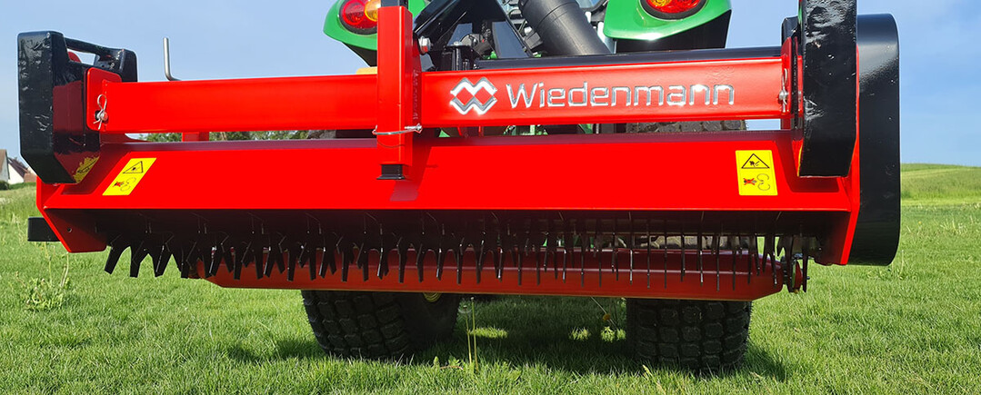 Demopark-Neuheit Terra V-Cut mit 150 cm Arbeitsbreite. Die ersten Maschinen werden derzeit ausgeliefert