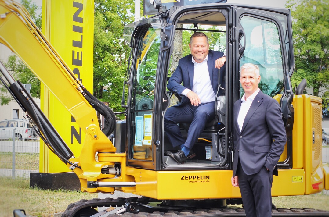 Holger Schulz (links) leitet ab 01. August 2023 die Geschicke bei Zeppelin Baumaschinen