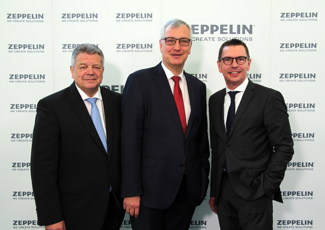 (von links) Michael Heidemann, stellvertretender Vorsitzender der Geschftsfhrung, Peter Gerstmann, Vorsitzender der Geschftsfhrung und Christian Dummler, Geschftsfhrer und CFO, prsentieren die Jahresergebnisse fr das Geschftsjahr 2017 auf dem Bilanzpressegesprch in Friedrichshafen.